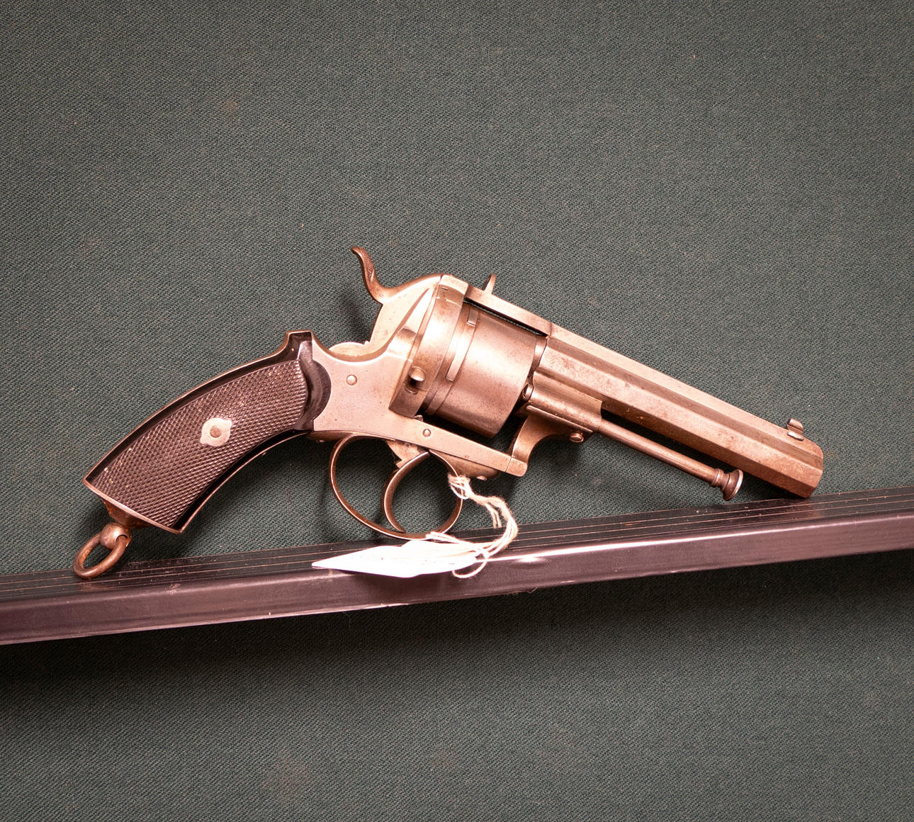 Acier Kaliber 9mm stift. Tillv.nr. Saknas. Licensvapen - Revolvrar ...