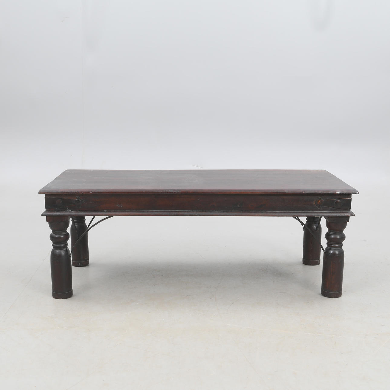 SOFFBORD, Indisk stil.