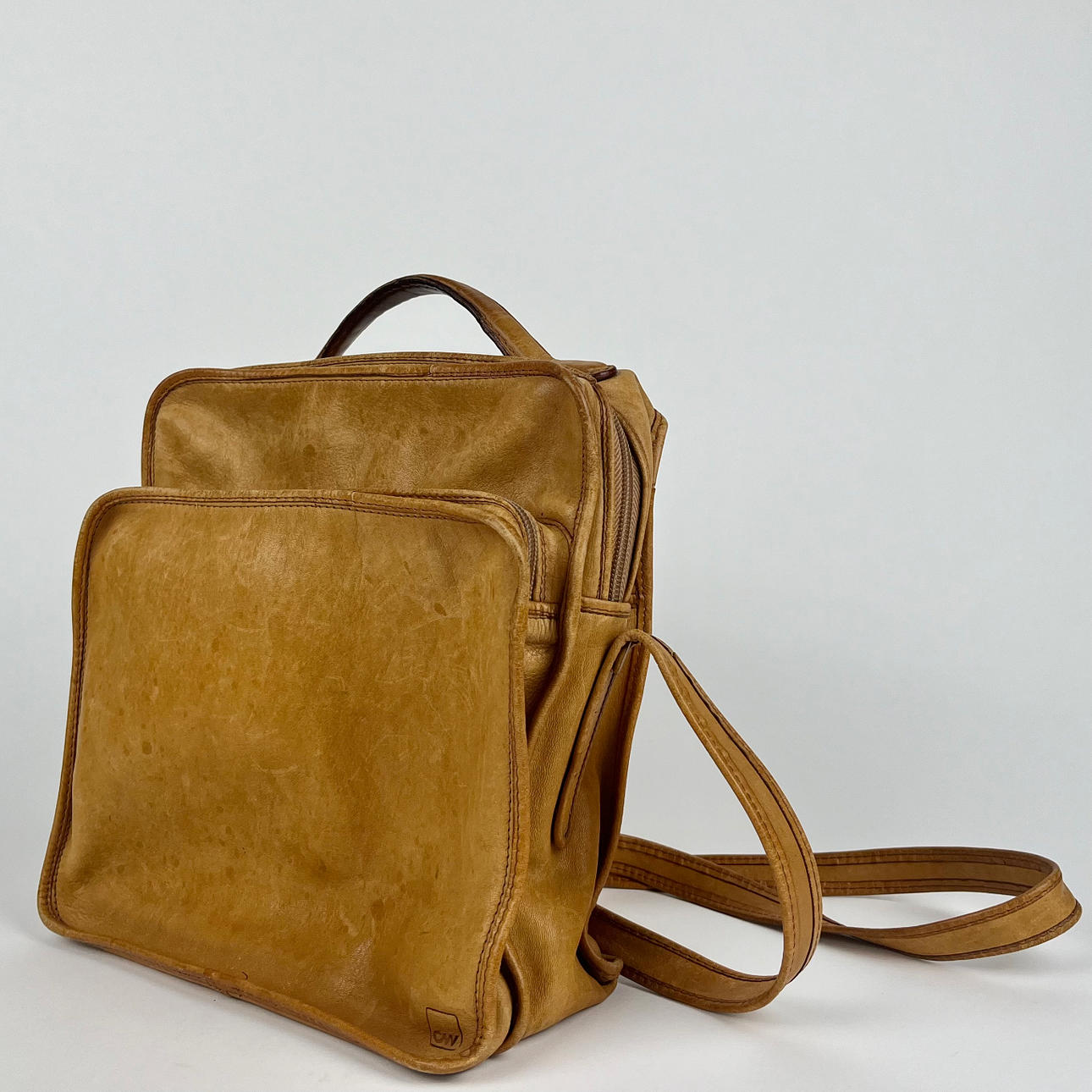 A leather bag by CW Marianelli, Italy. Vintage & Designer Fashion 