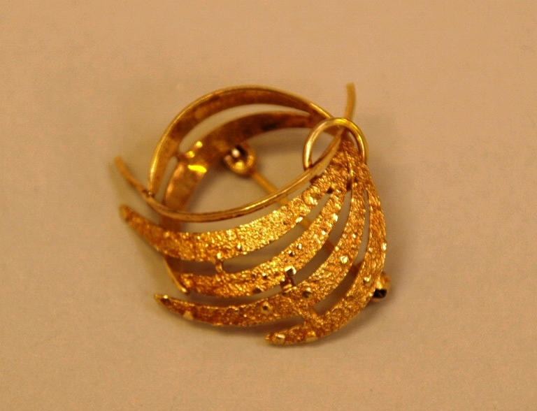 BROSCH 333 GULT GULD.