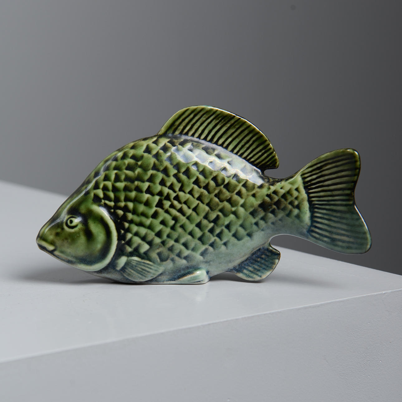 SVEN WEJSFELT. Figuri, posliini, kala, STIM-sarja.