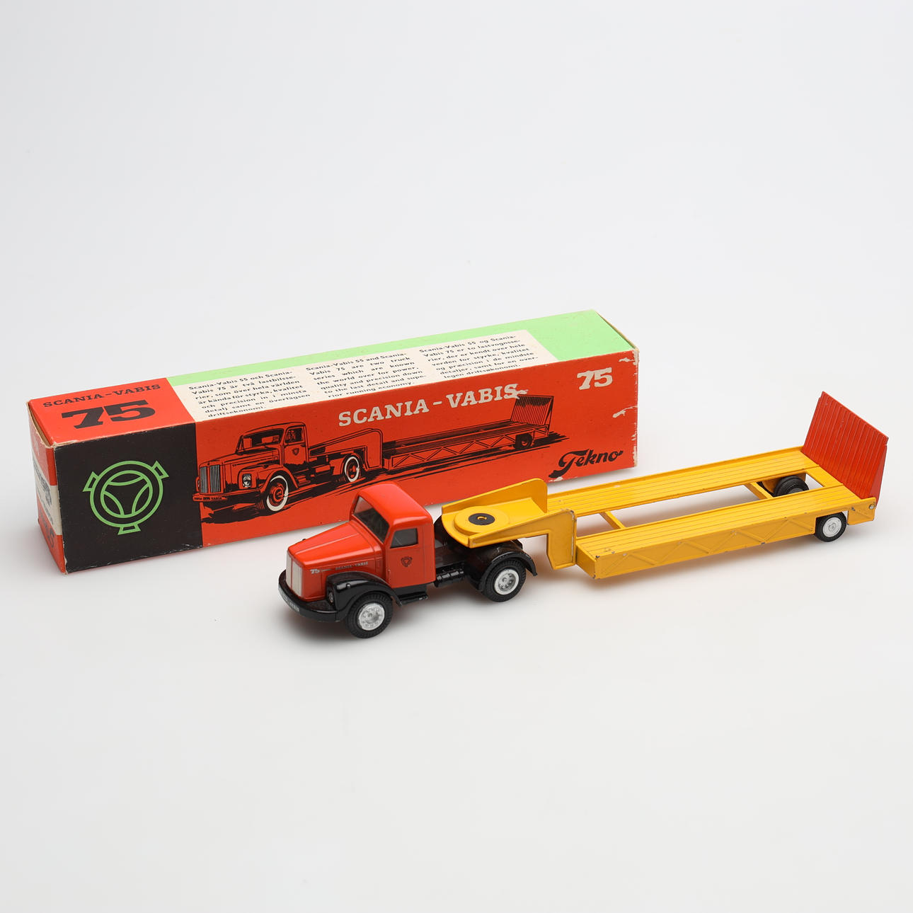 LEKSAKSLASTBIL, Scania Vabis 75, Tekno.