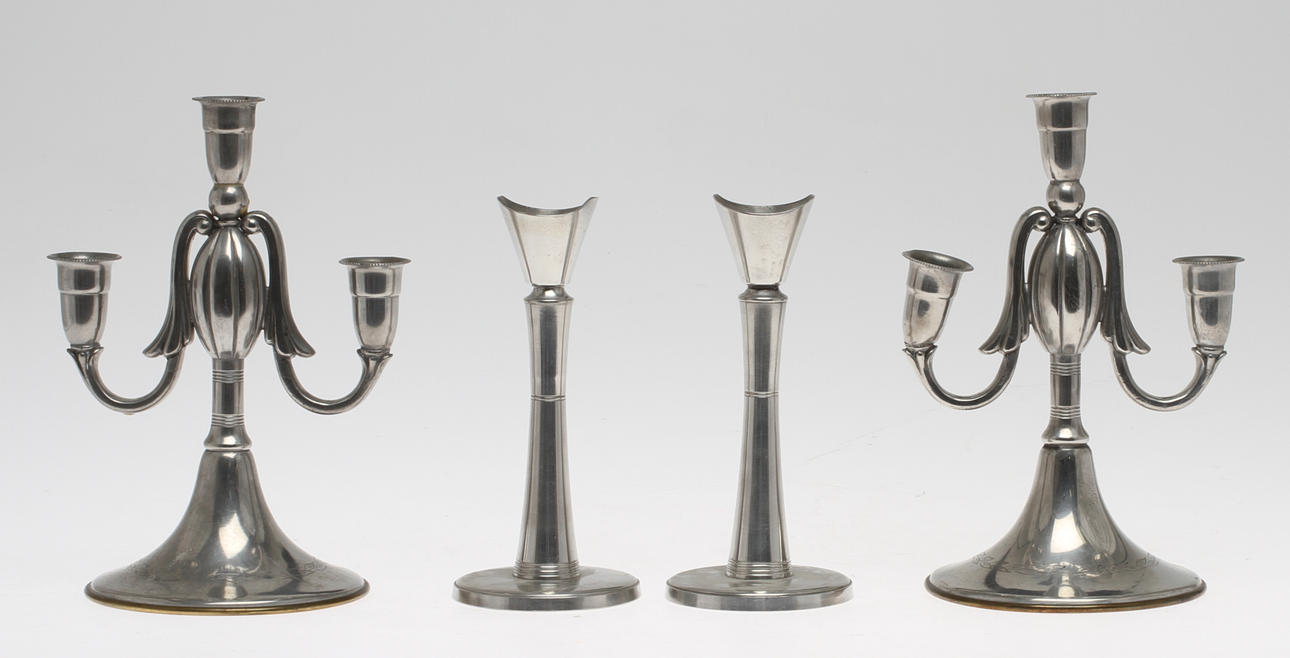 LJUSSTAKAR 1 par GAB samt KANDELABRAR 1 par. Tenn. 1900-tal.