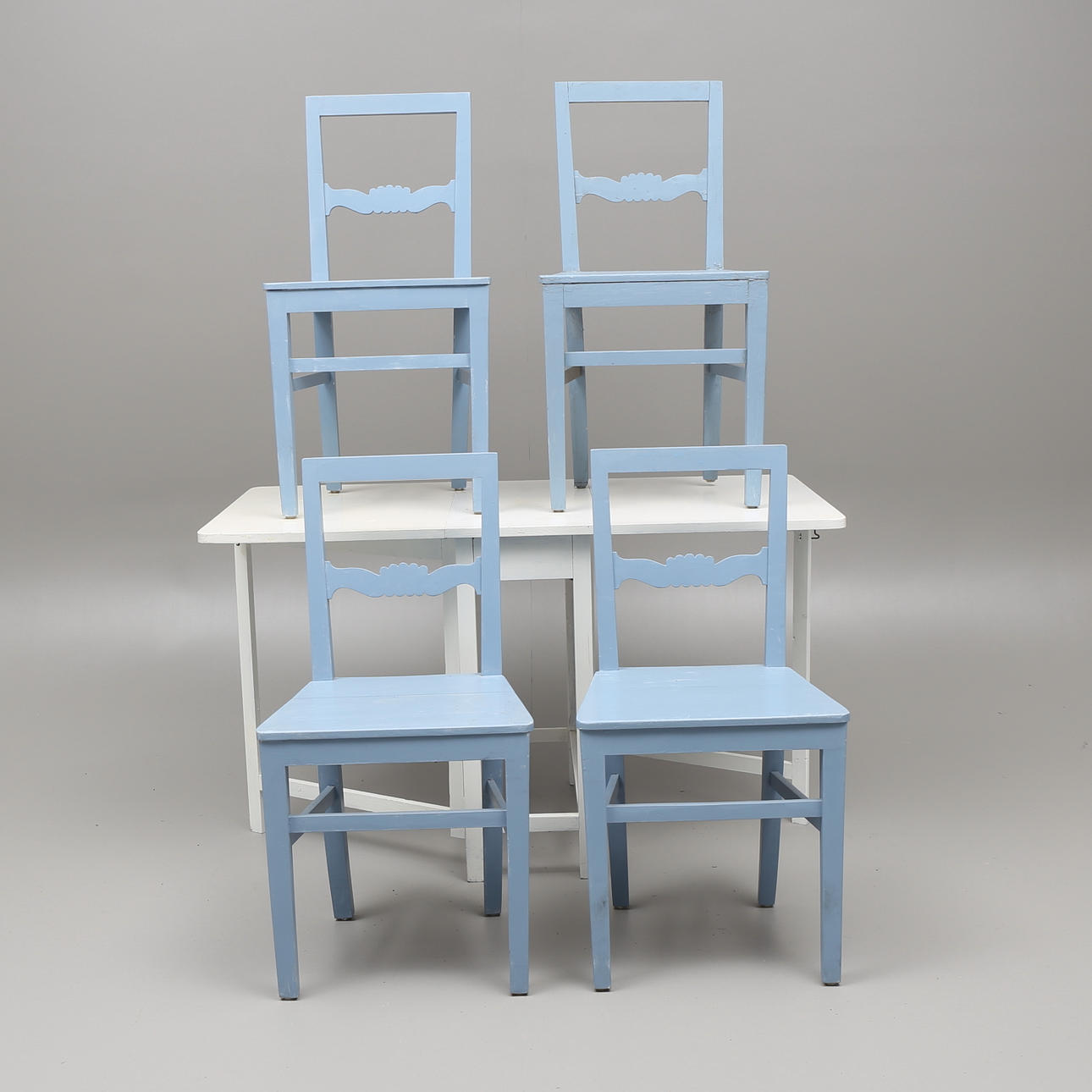 SLAGBORD samt STOLAR, 4st, furu, 1900-talets andra hälft.