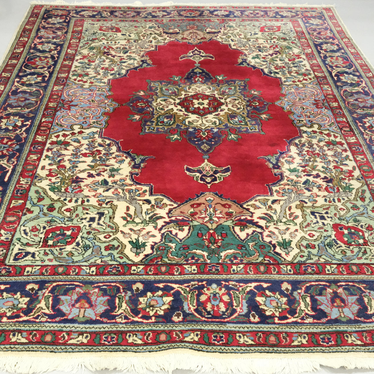 ALFOMBRA ANUDADA, PERSIA.