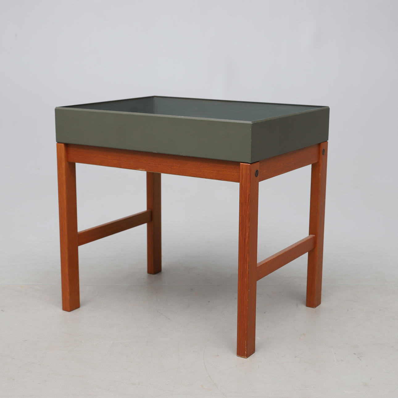 KUKKAPÖYTÄ, tiikkiä, 1950-/60-luku.