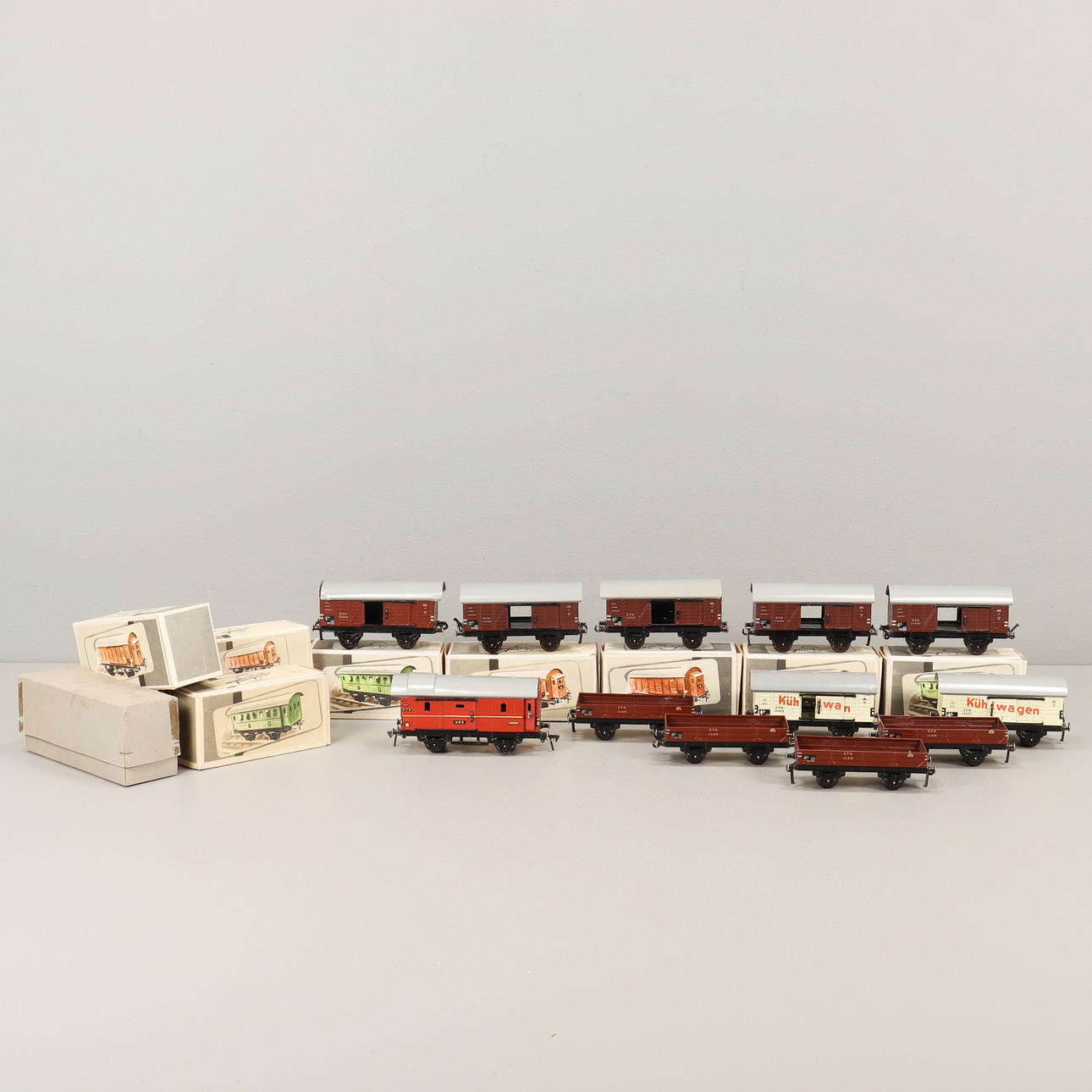 FLEISCHMANN-Triebwagen aus Blech, Gleis 0.