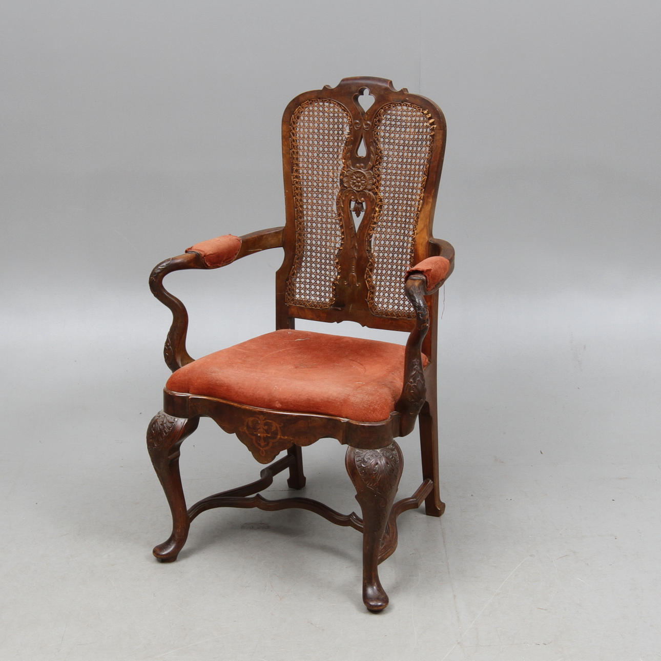 KARMSTOL, med rottingrygg, 1900-tal.