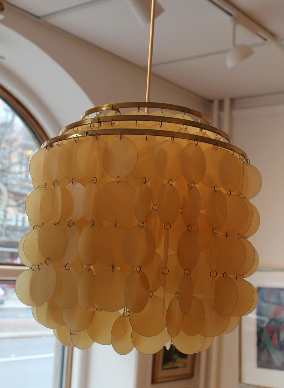 Taklampa. "Fun" 1960-tal. Efter Verner Panton.