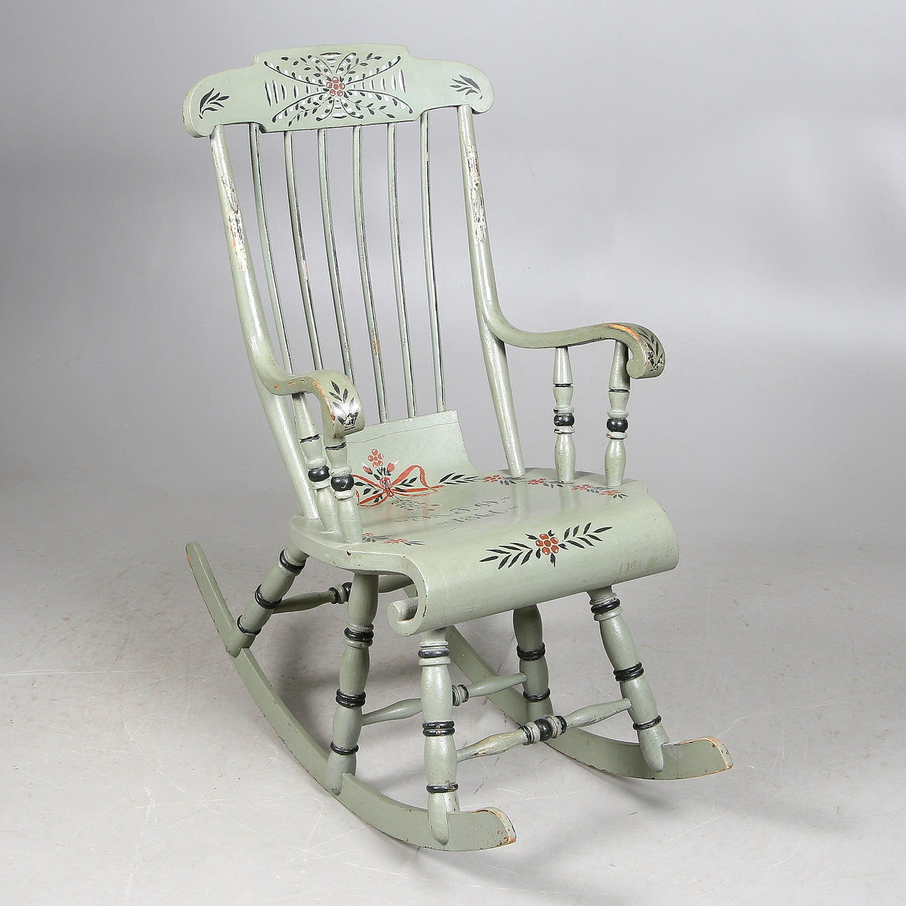 GUNGSTOL, bemålad fur, Allmoge, 1800-tal.