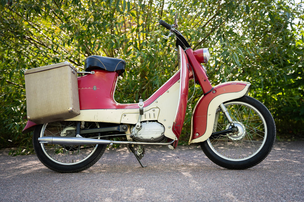 HUSQVARNA, modell Corona, ca 1958.