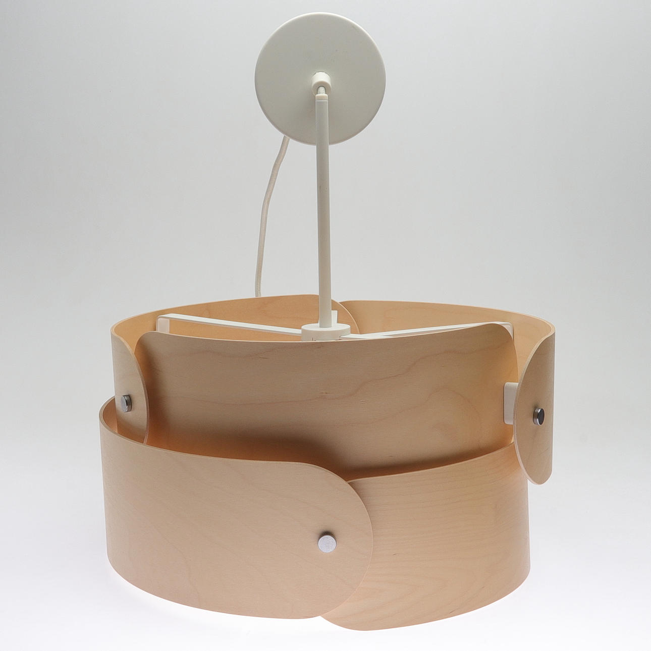 LÁMPARA DE TECHO Y PARED, «Södakra/Strimma», Ikea.