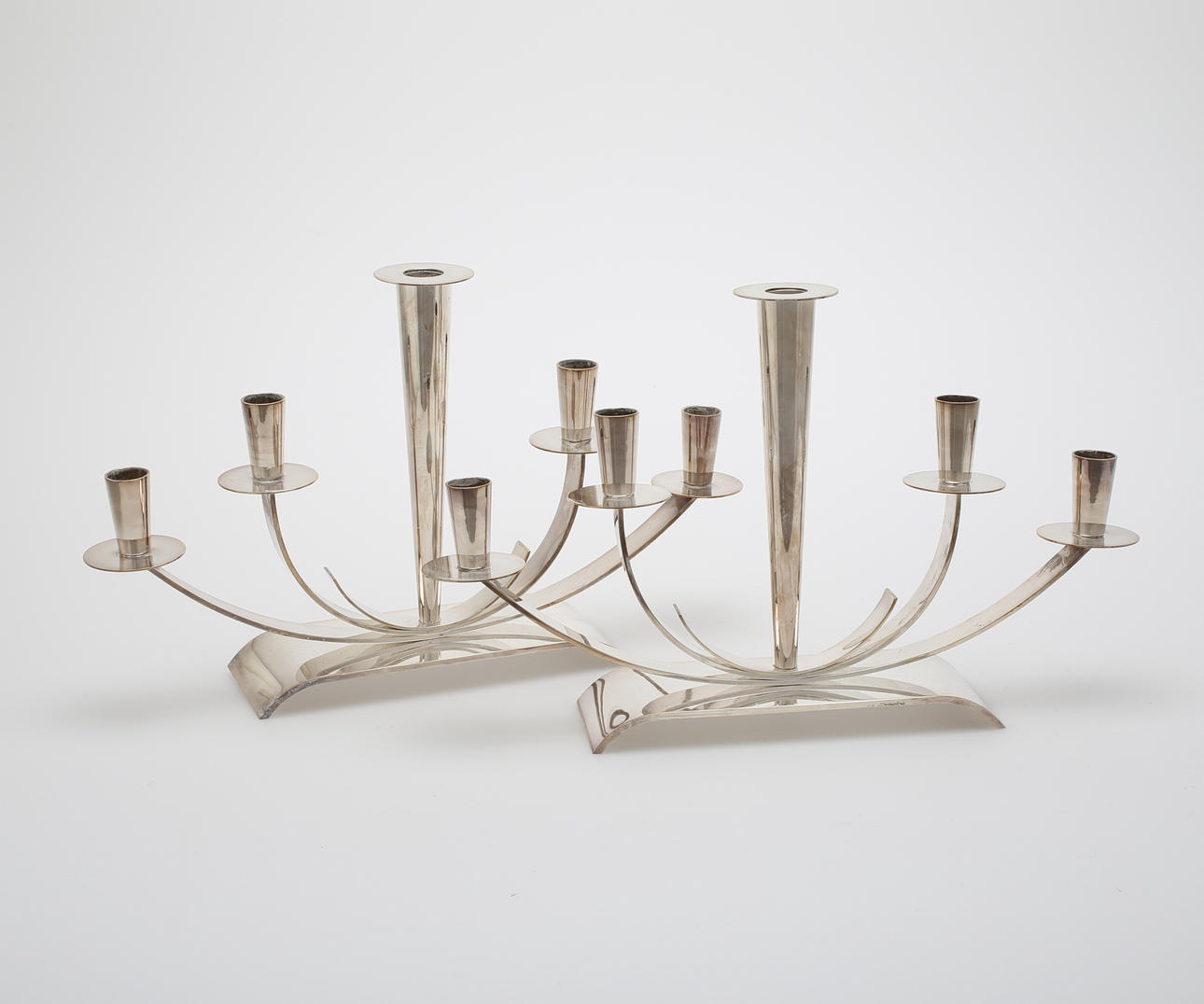 LJUSSTAKAR, ett par, nysilver, Ystad metall.