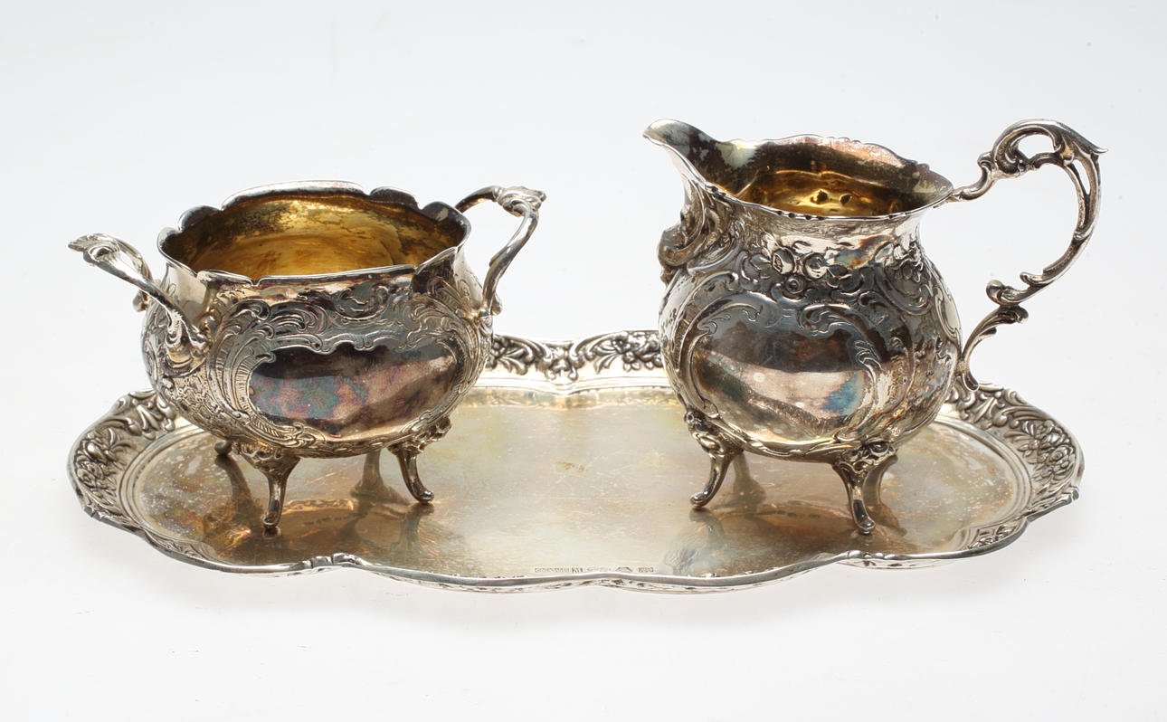 SOCKERSKÅL OCH GRÄDDKANNA MED BRICKA, svenskt silver, Gewe, 1951.