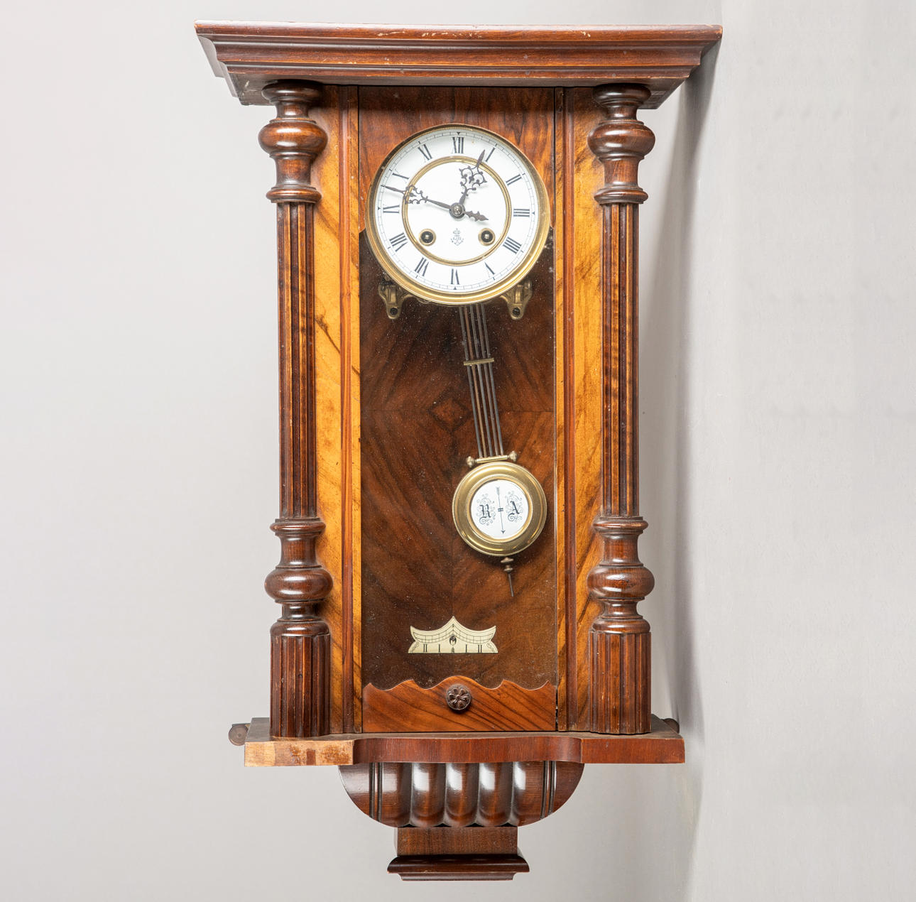 GUSTAV BECKER. Regulator, Freiburg in Schlesien, um 1900.