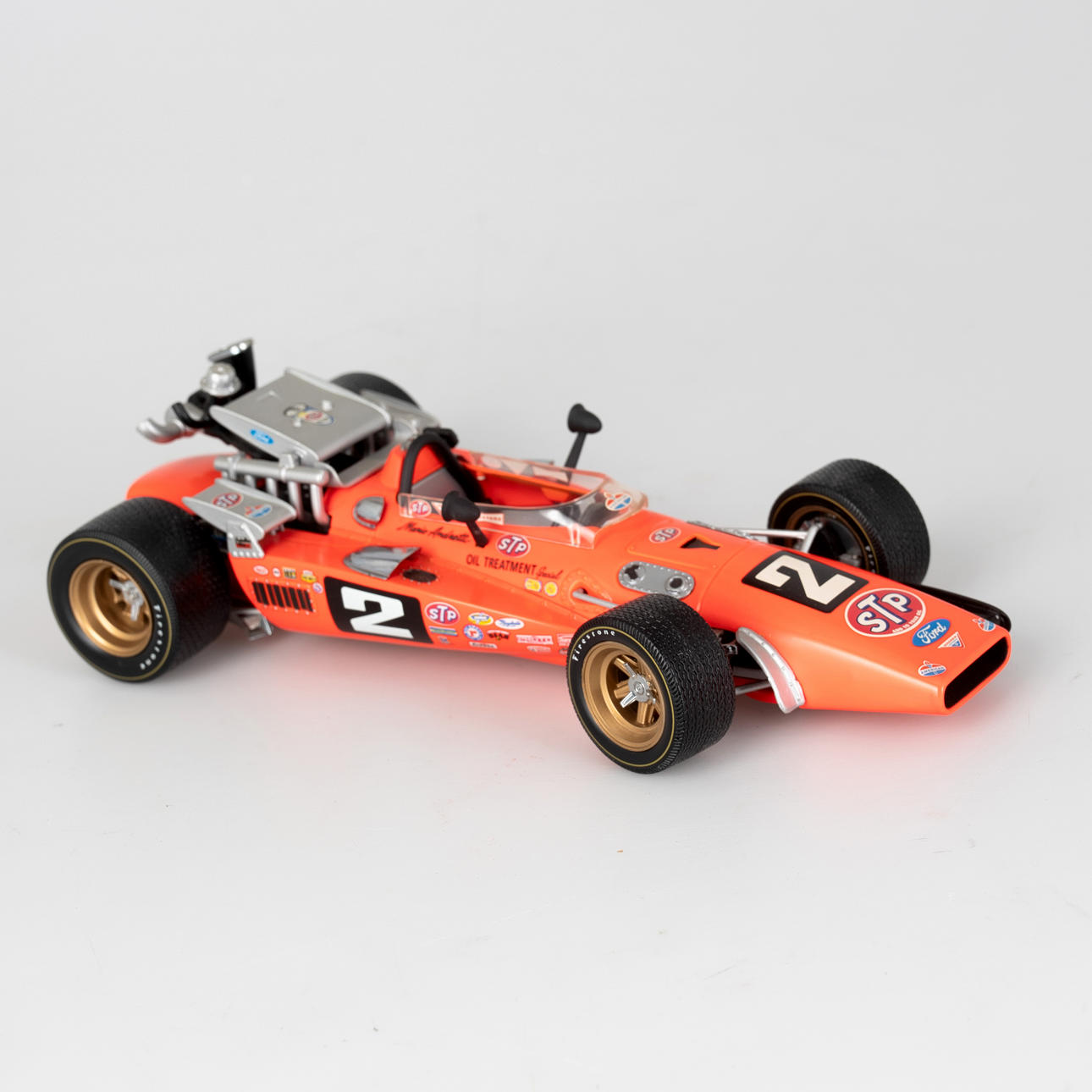 ERTL. Mario Andretti Ford Brawner-Hawk racerbil - vinnare av 500 mil ...