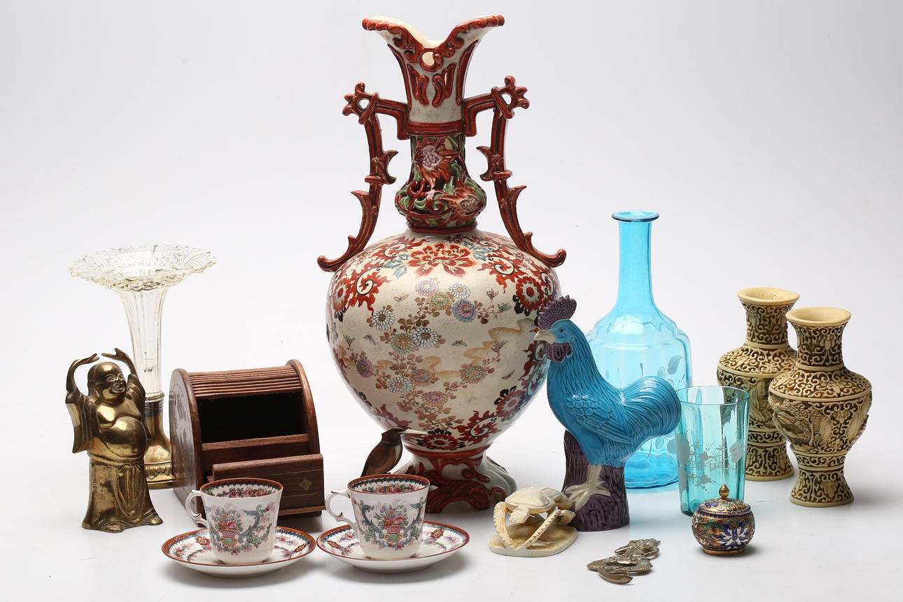 PARTEI, einschließlich Asiaten.