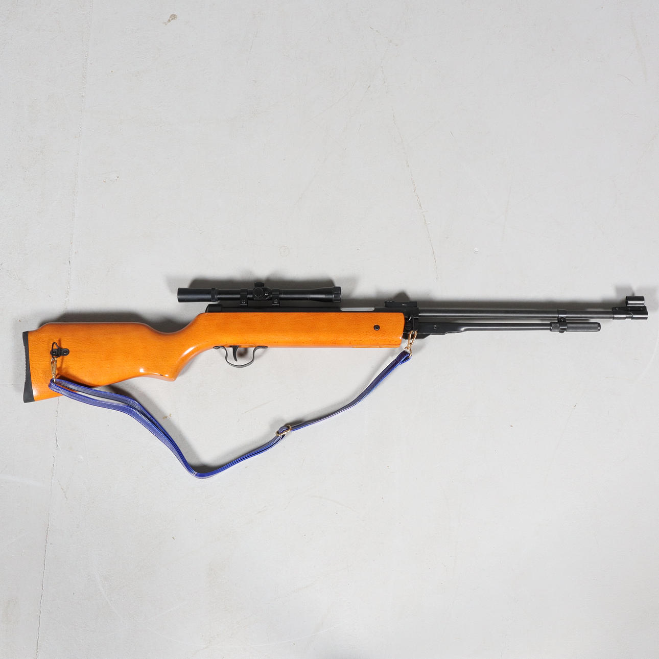 AIR RIFLE with undertensioner, Model B3-2.