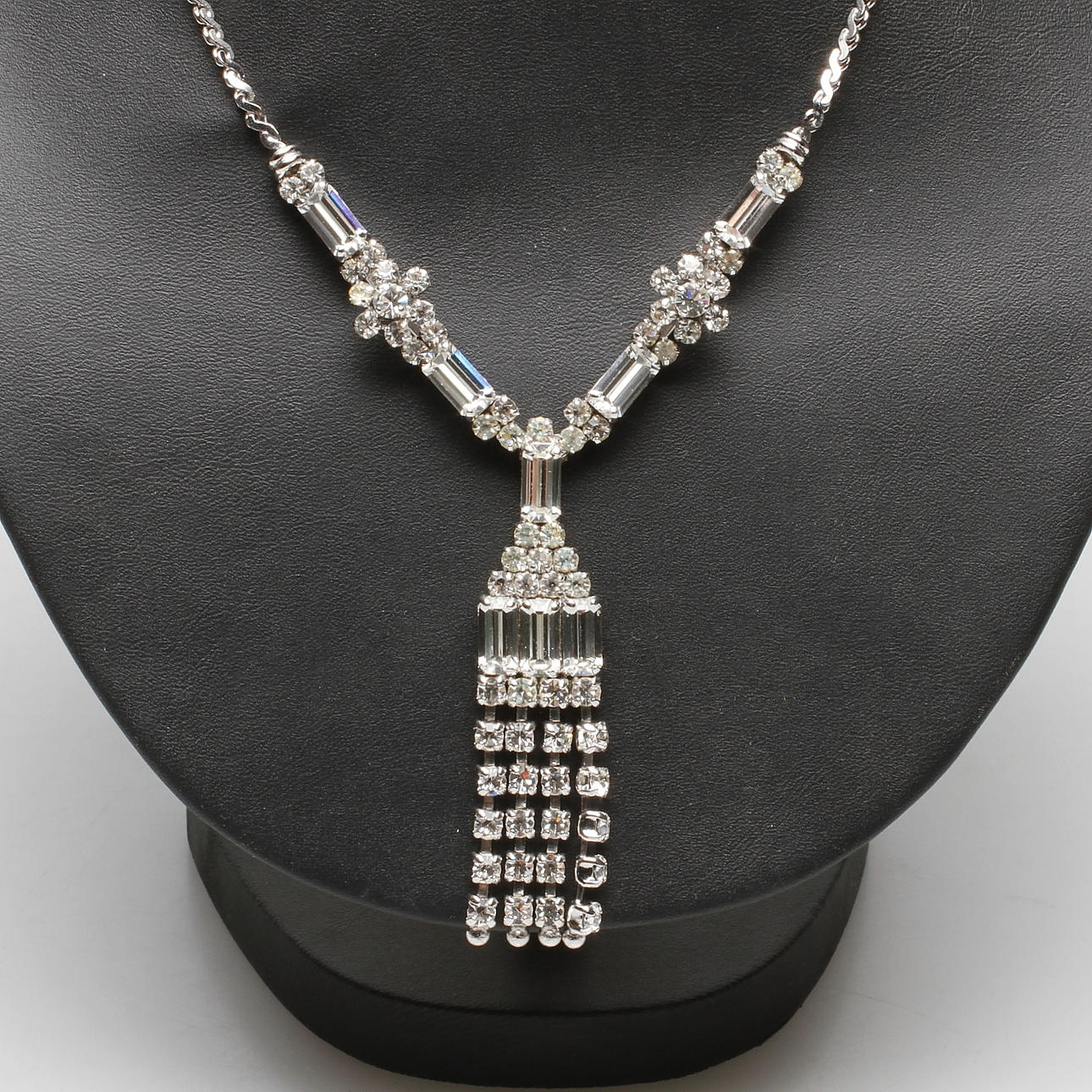 HALSBAND, biljoux, Christian Dior, 1974.