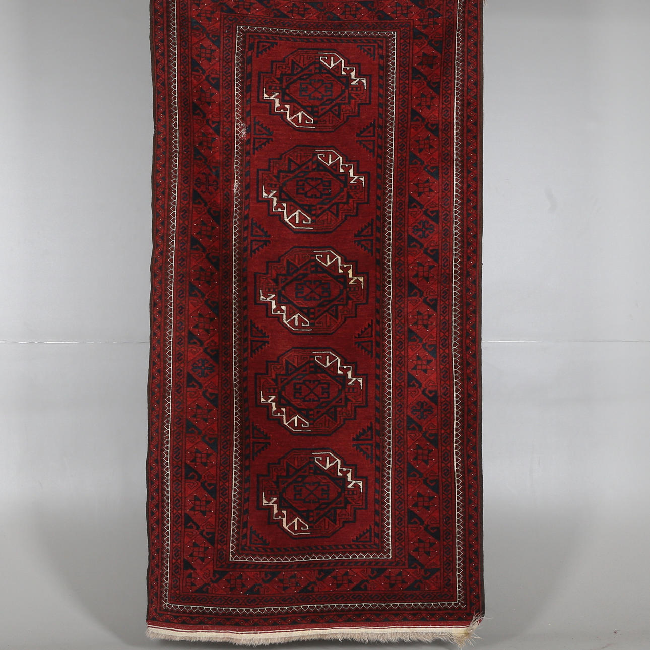 MATTA, Ersari, 108 x 210 cm.