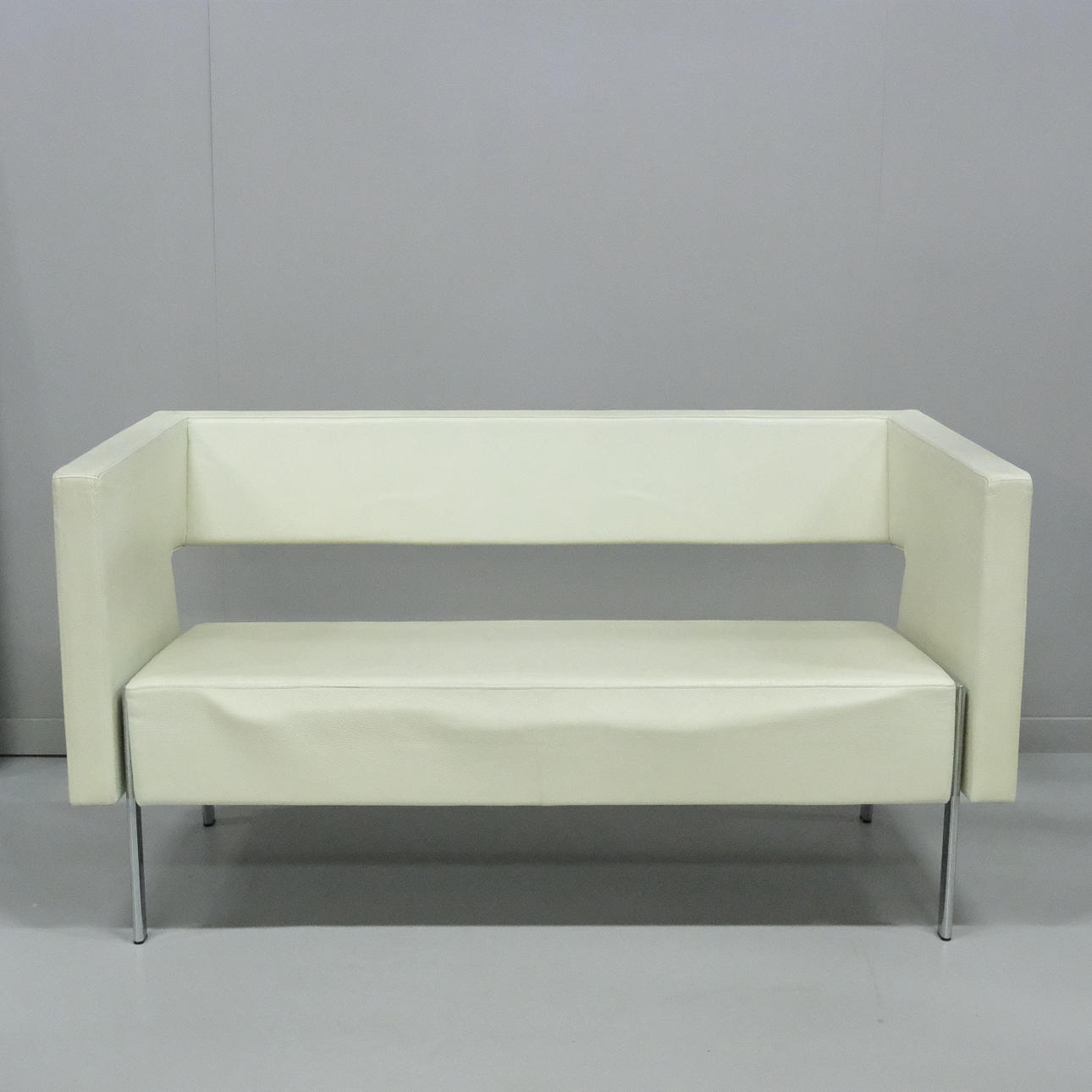 LOVE ARBÉN. SOFA, „SØNDAG“, LÆDER, LAMMHULTS MÖBEL AB.