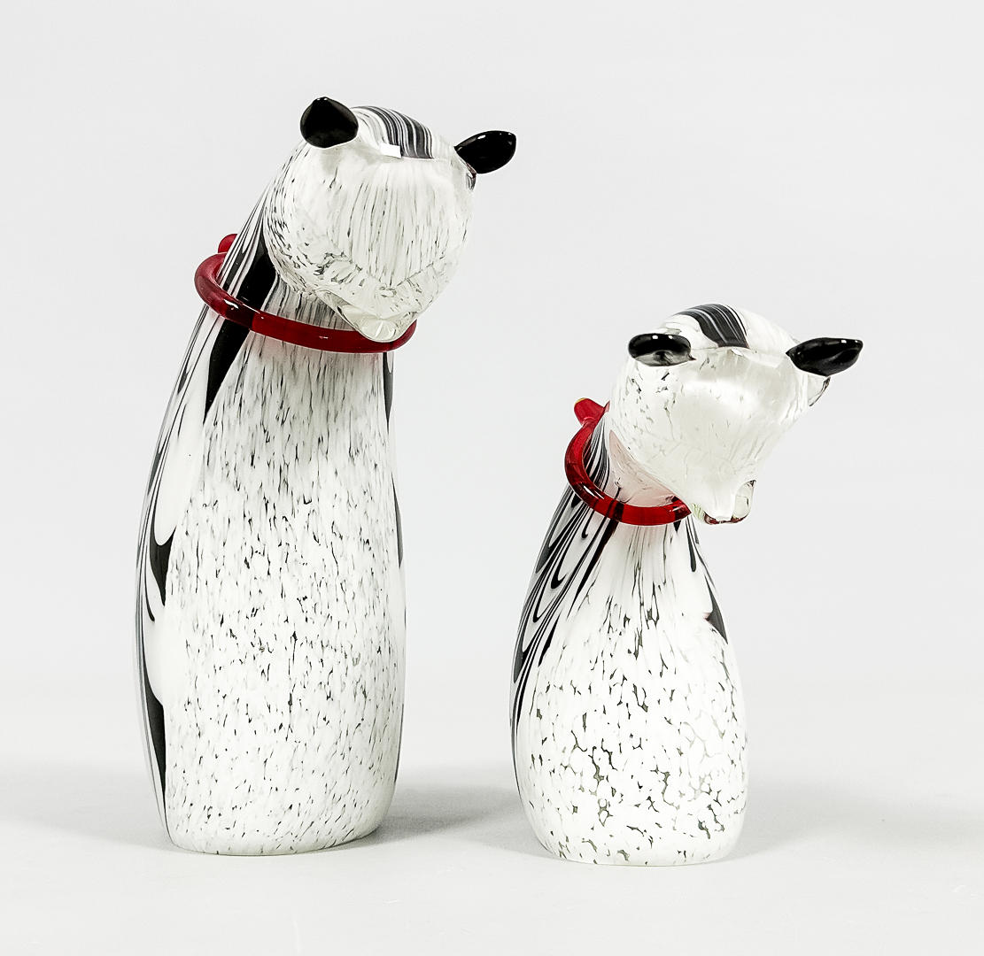 FIGURES, 2 kpl, lasi, ”Kissat”.