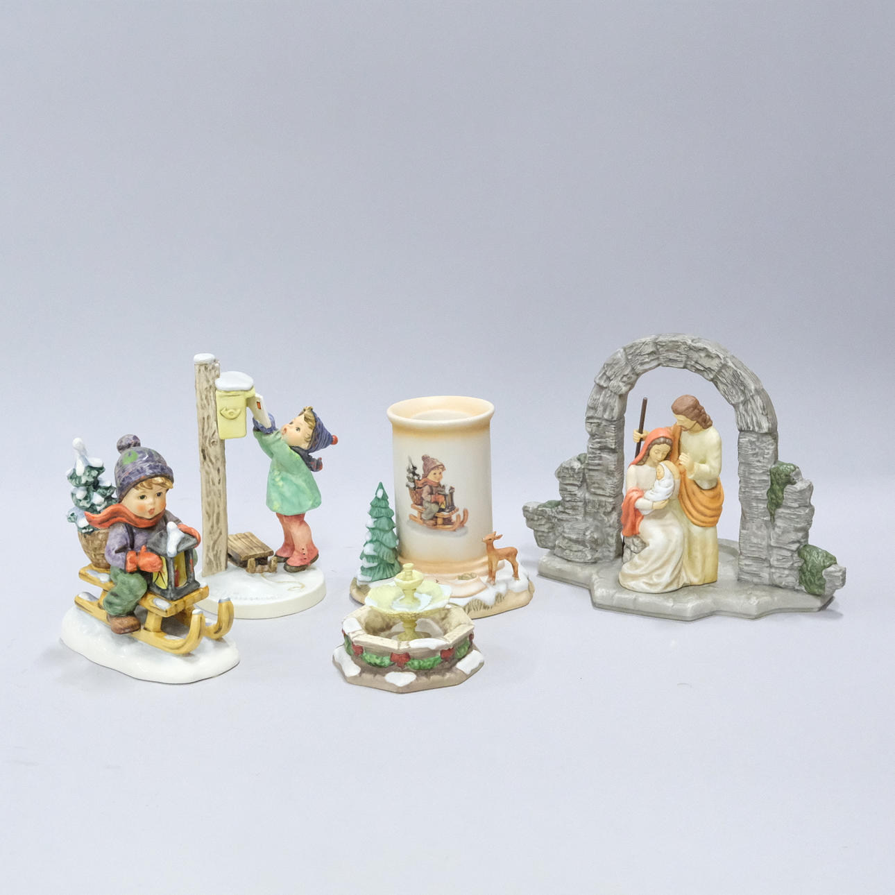 GOEBEL PORZELLANFIGUREN, 5 STÜCK.