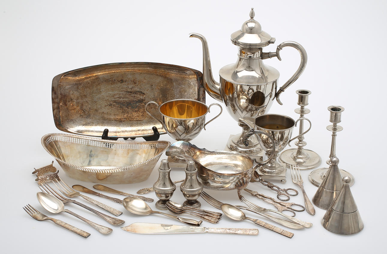 PARTI NYSILVER och NICKELFÖREMÅL.