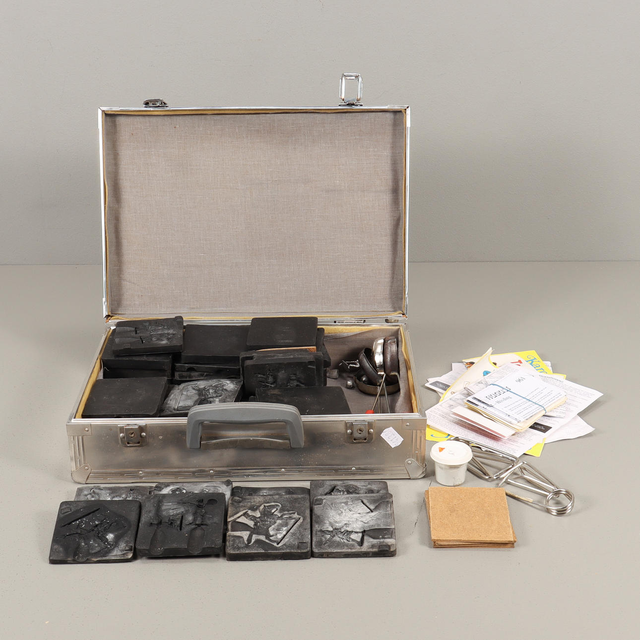 CASTING FOR TIN SOLDIERS.