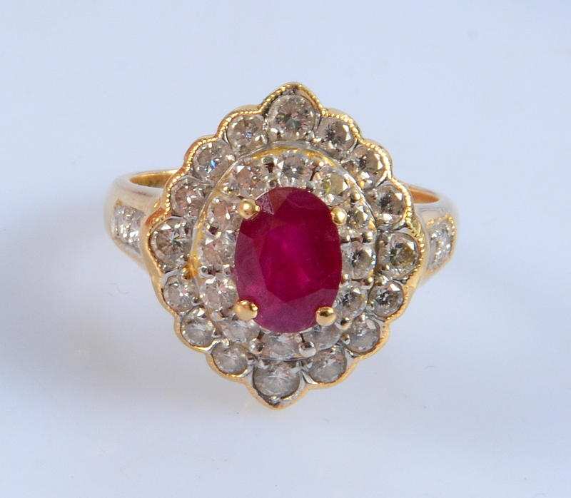 DIAMANTRING MED RUBIN, 21K.