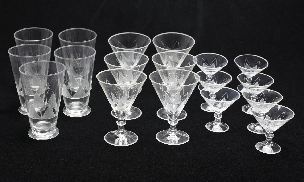 GLASSERVIS, 18 delar, Johansfors, 1900-talets mitt.