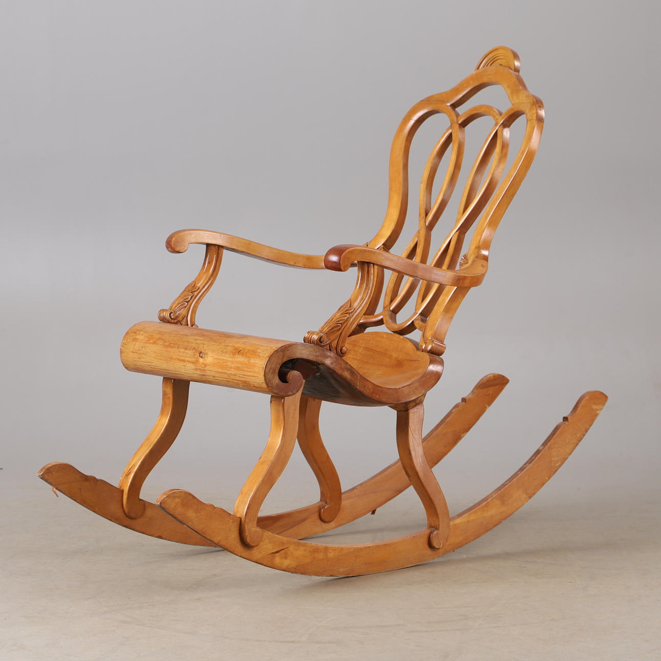 SCHAUKELSTUHL, BIRKE, ENGLISCHER STIL.