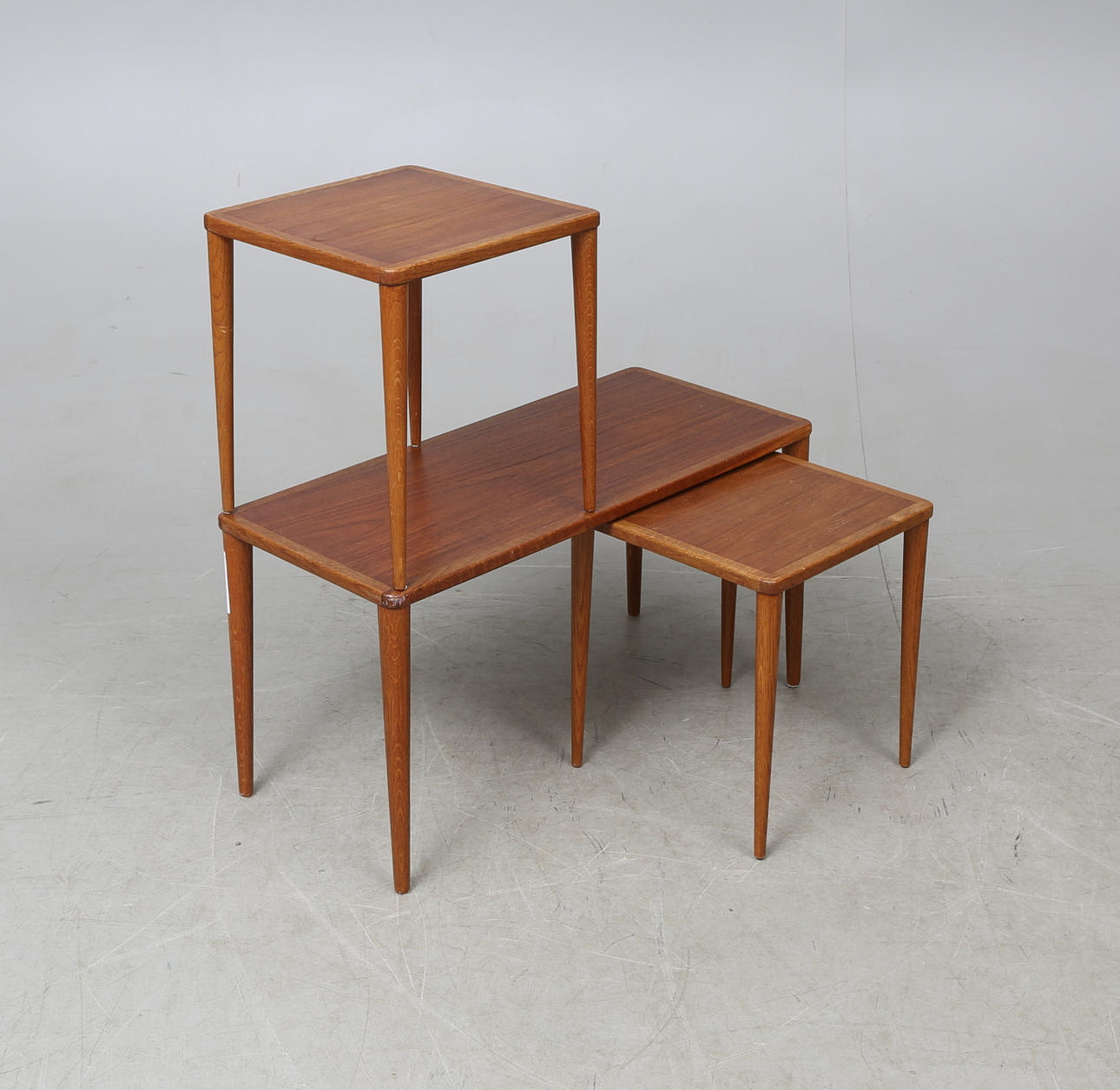 SATSBORD, 3 delar, Källemo, troligen Yngve Ekström, 1900-talets andra hälft.