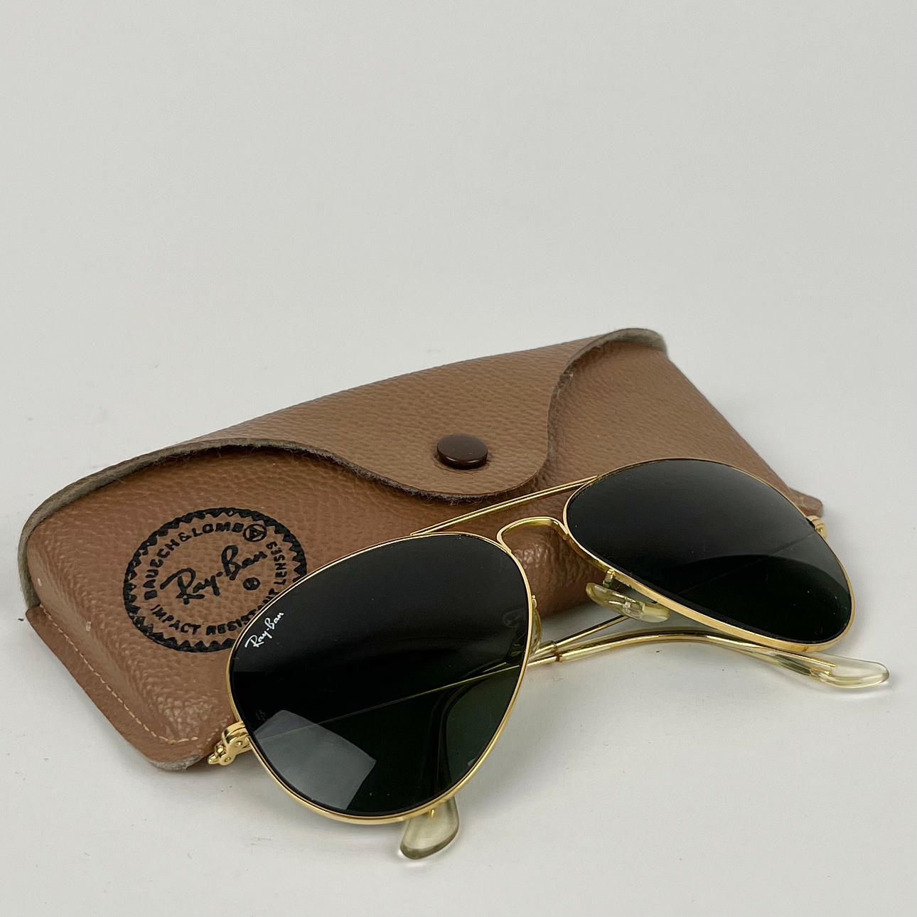 Sunglasses, pilot model, Ray Ban.