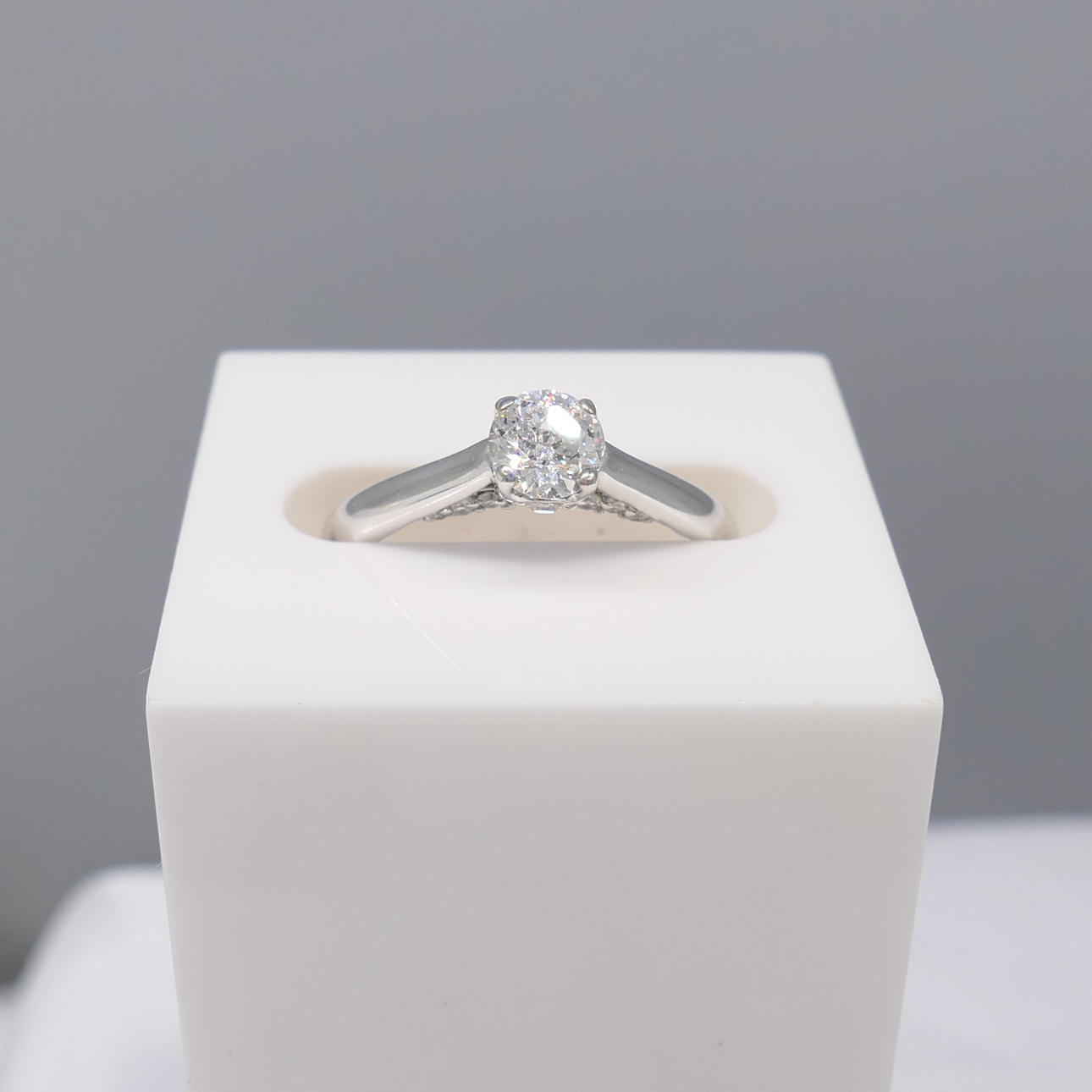 0,50CT DIAMANT solitärring.