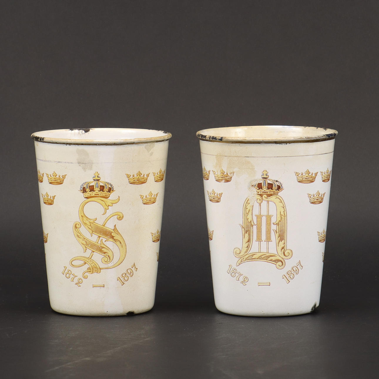 MUGGAR 2 stycken, emalj, Kockums.