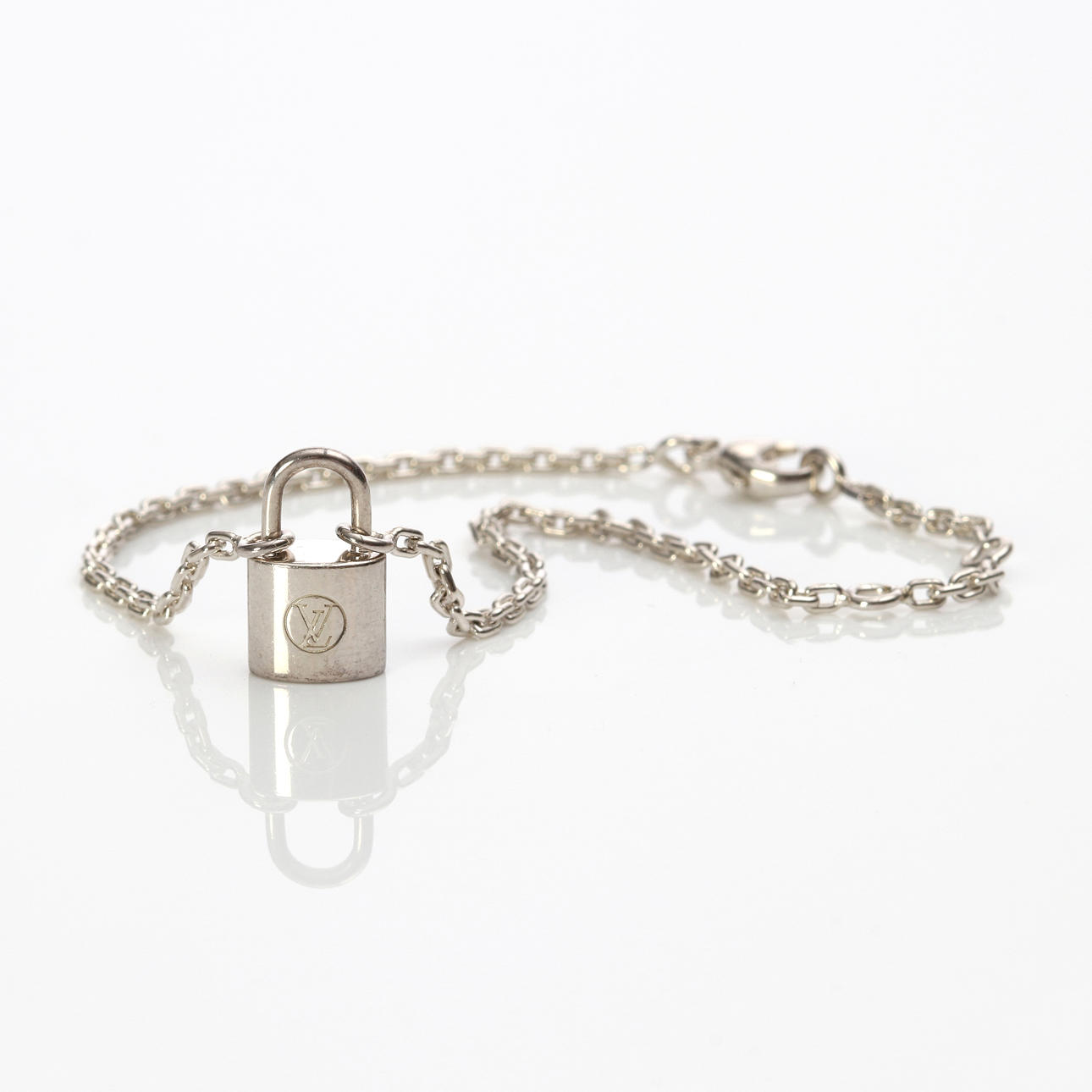 LOUIS VUITTON, "SILVER LOCKIT BRACELET". Armband, sterlingsilver.
