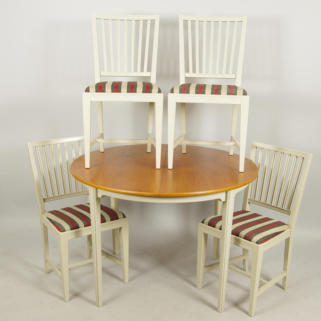 MATSALSGRUPP, teak/gråmålad, Carl Malmstenstil.