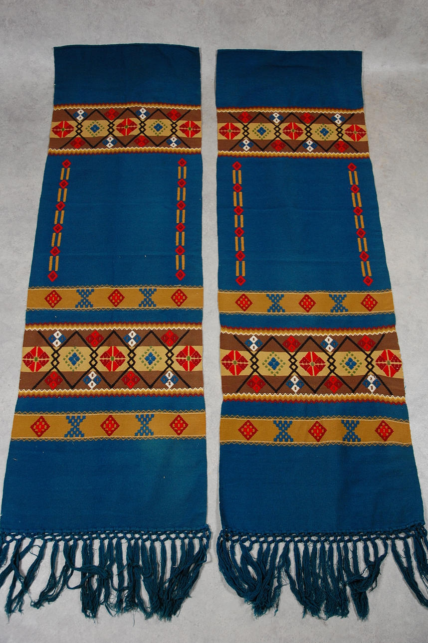 DRAPERIER, textil RÖLLAKAN.