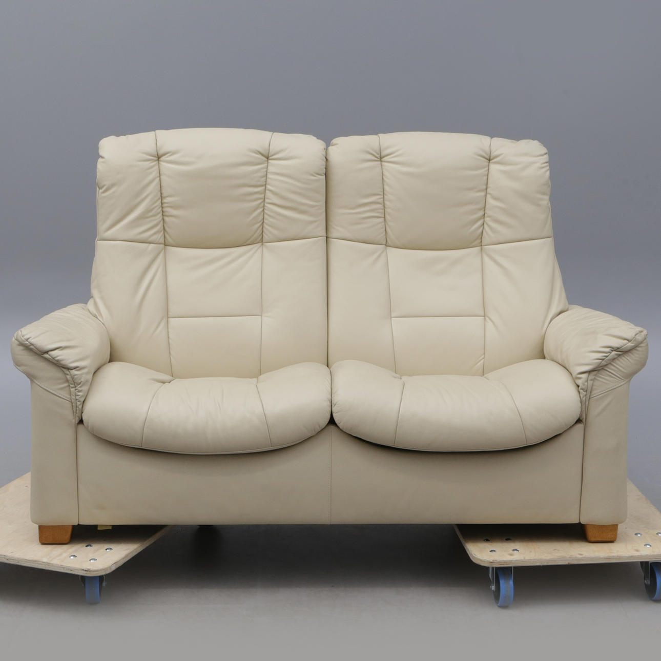 SOFFA, skinn, fällbar rygg, modern.