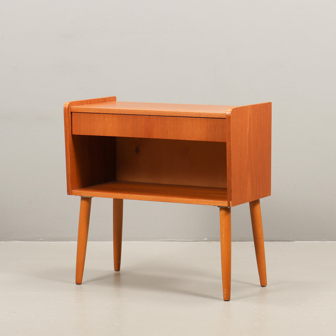 SÄNGBORD 1950/60-tal.