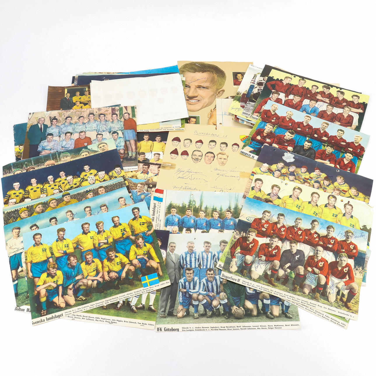 AUTOGRAPH COLLECTION.