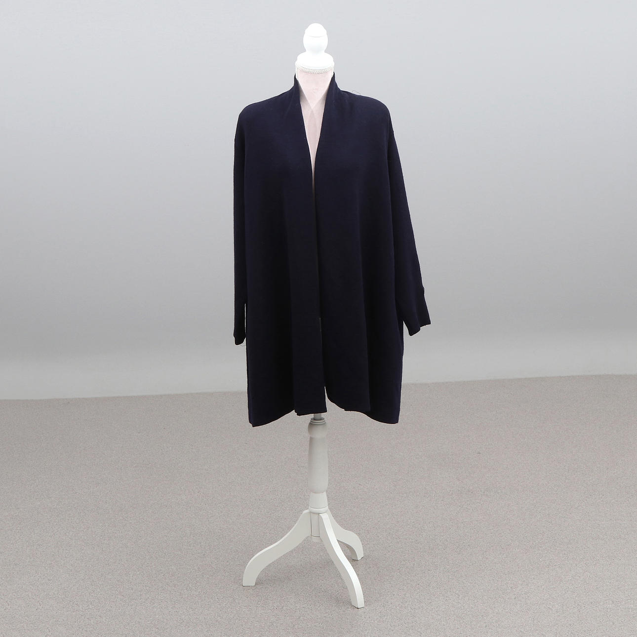 BUSNEL, LONG CARDIGAN. Dark blue wool.
