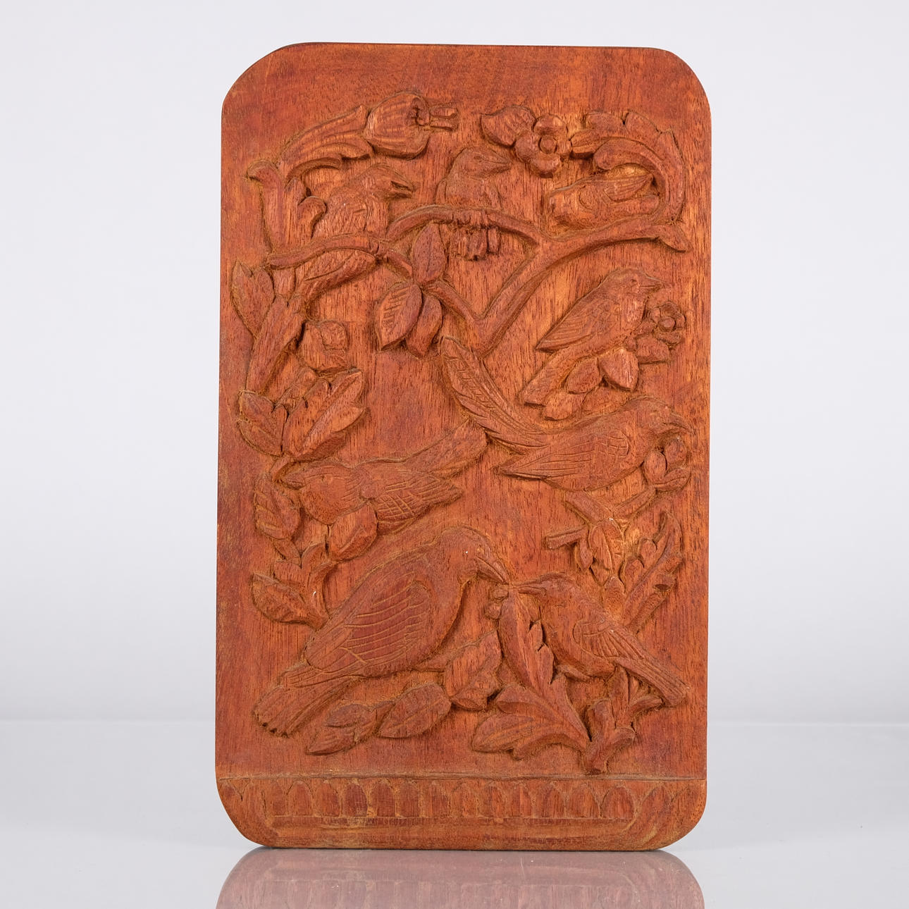 EMIL SANDBERG. Trætavle/relief, signeret.