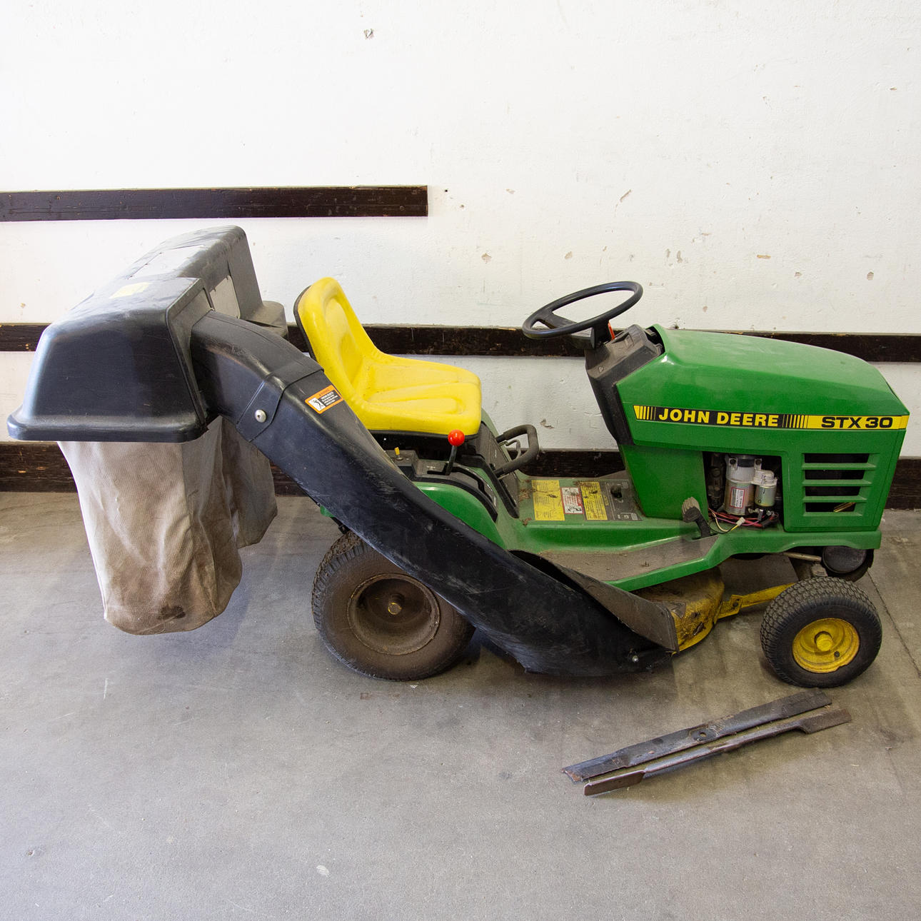 ÅKGRÄSKLIPPARE, John Deere STX 30, 1990-tal.