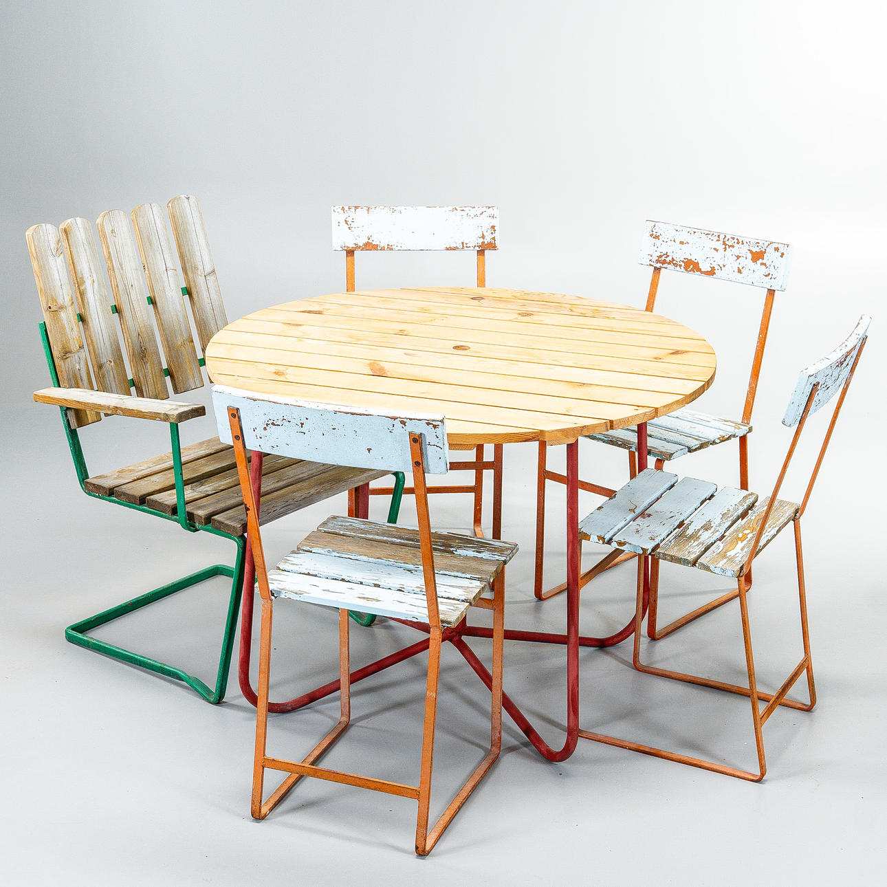 GRYTHYTTAN. Trädgårdsmöbler 1900-tal (6 delar).