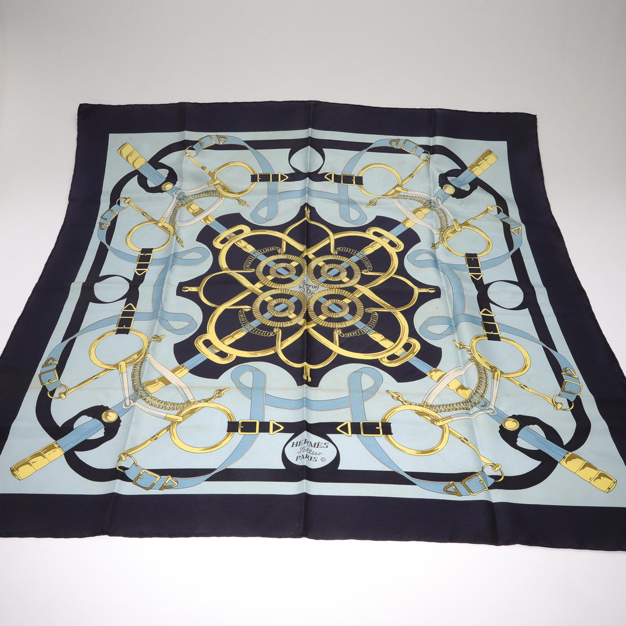 scarf, siden, "Eperon d´Or", 1974.