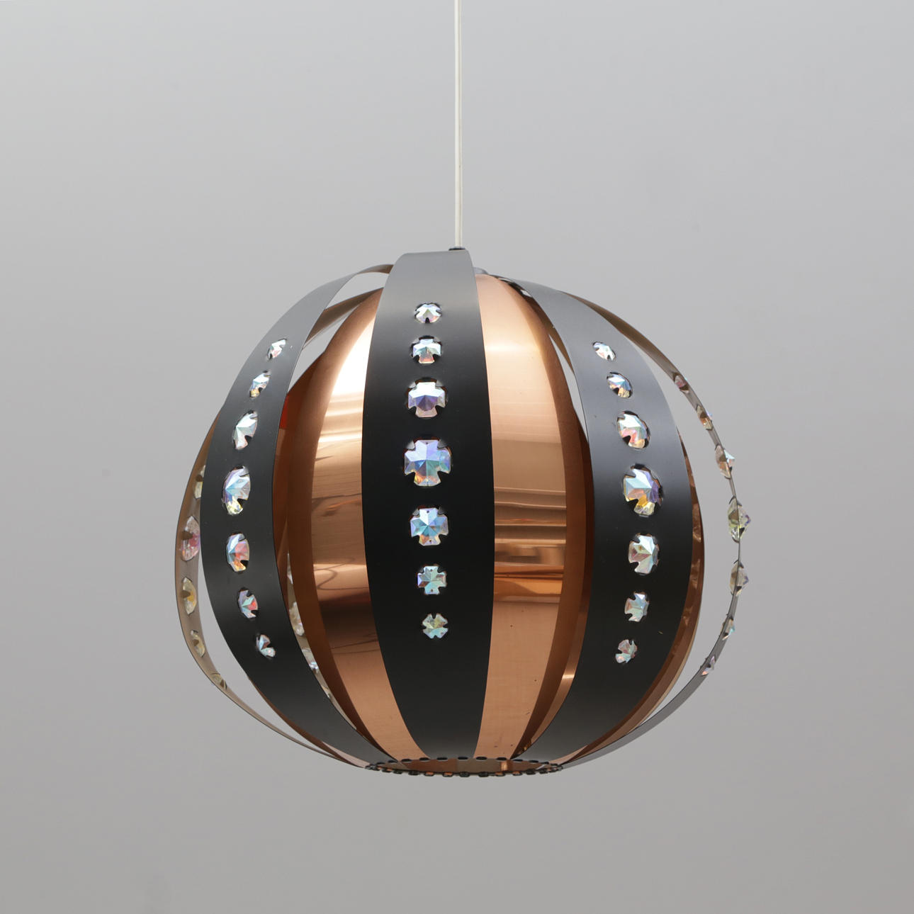 TAKLAMPA, Werner Shou för Coronell.