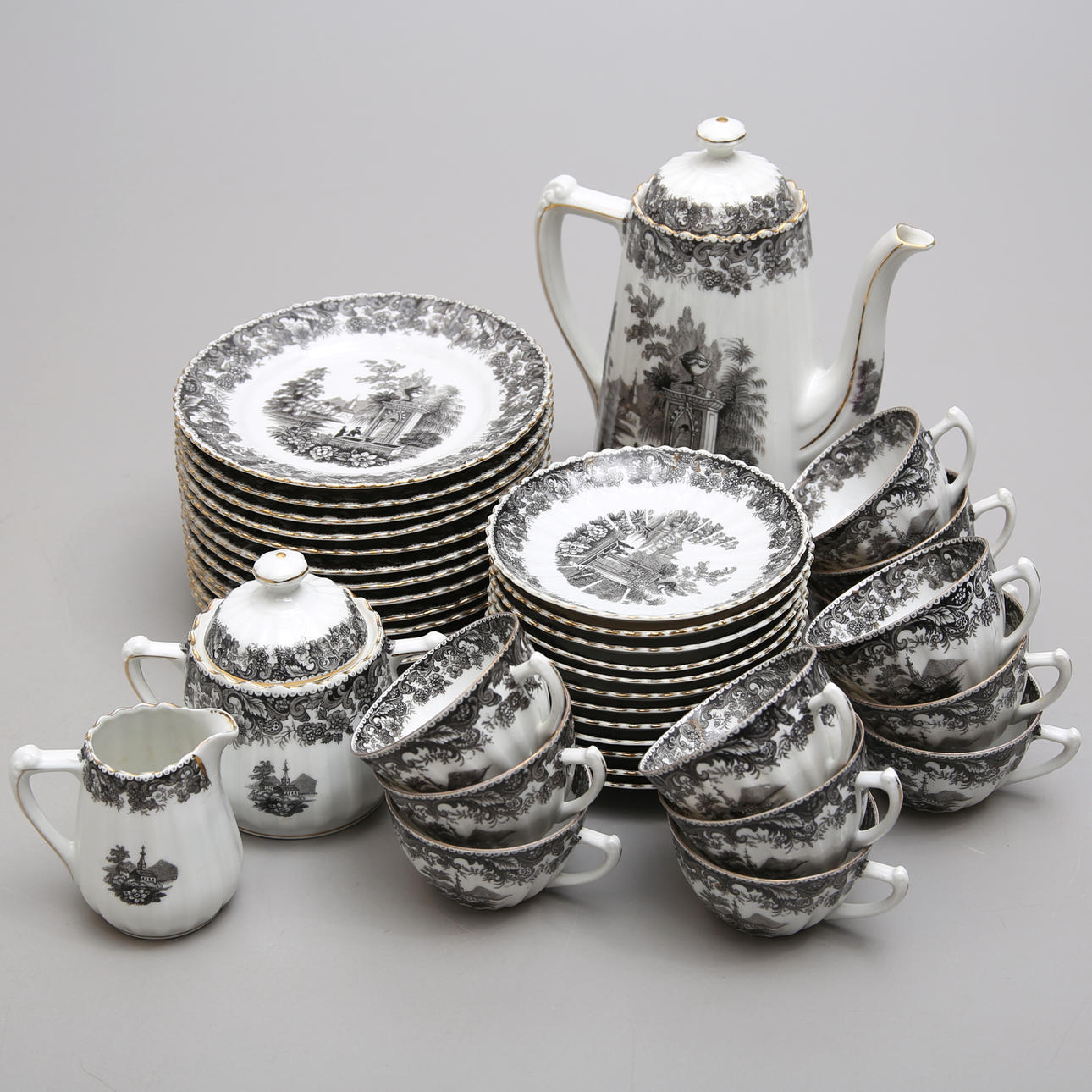 Ein Kaffeeset, Alt England, Rosslau, 27-teilig.