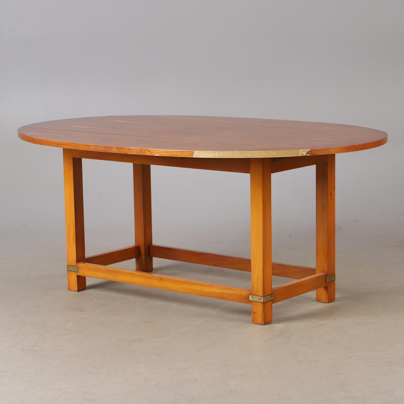 SOFABORD, barlind, engelsk stil.